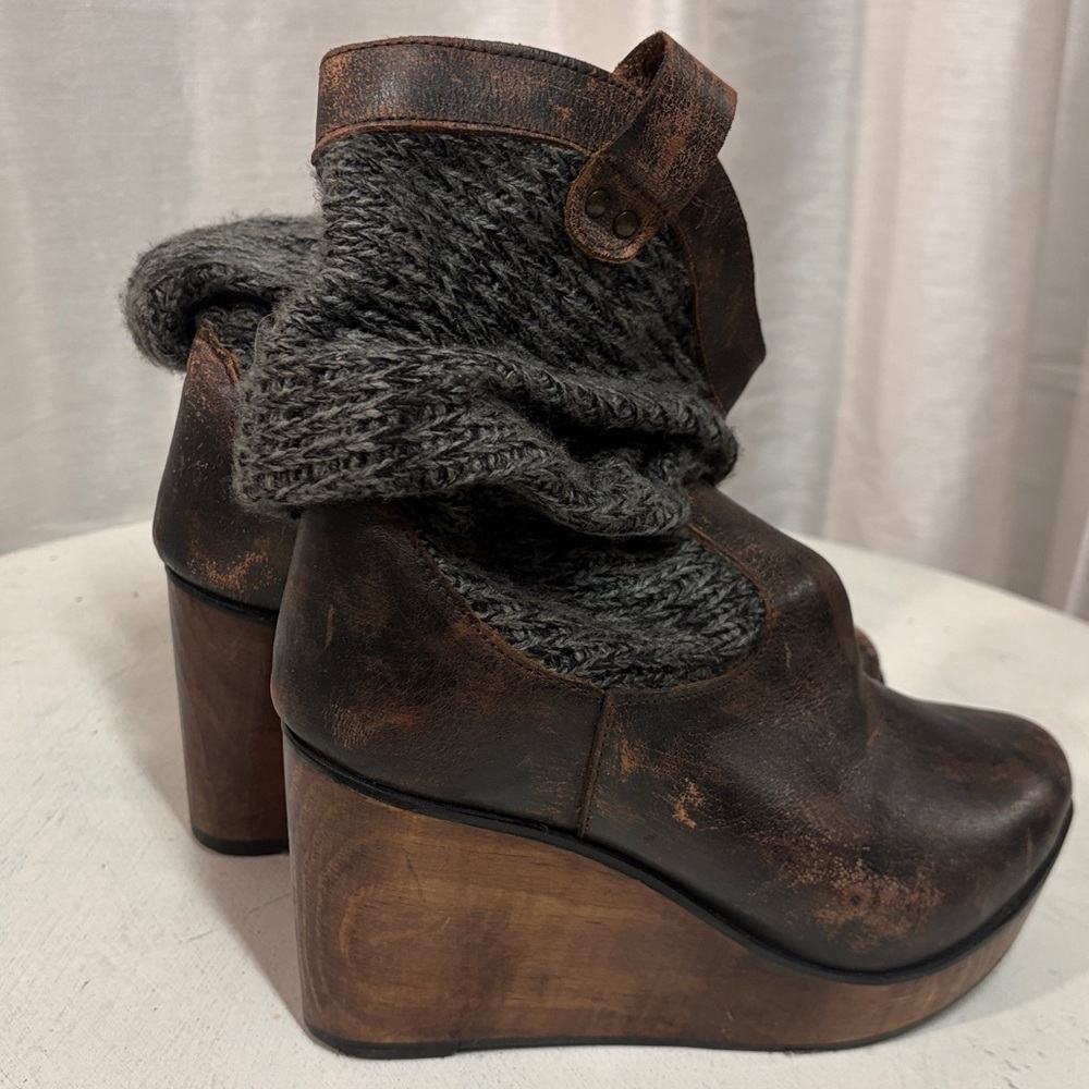 BED STU BRUGES II Brown Leather Gray Knit Cuff Wedge Boots 8.5